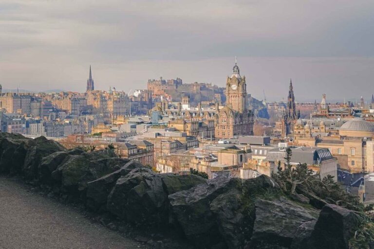 Famous Castles Around the World History, Architecture, and Cultural Significance